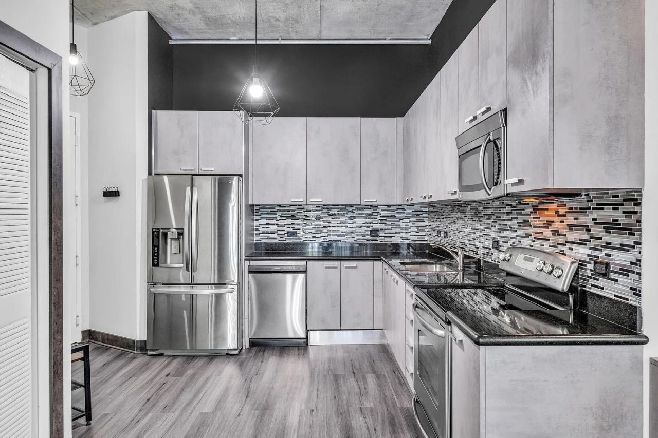 2100 Van Buren Street, Unit 203, Hollywood, FL 33020 Photo