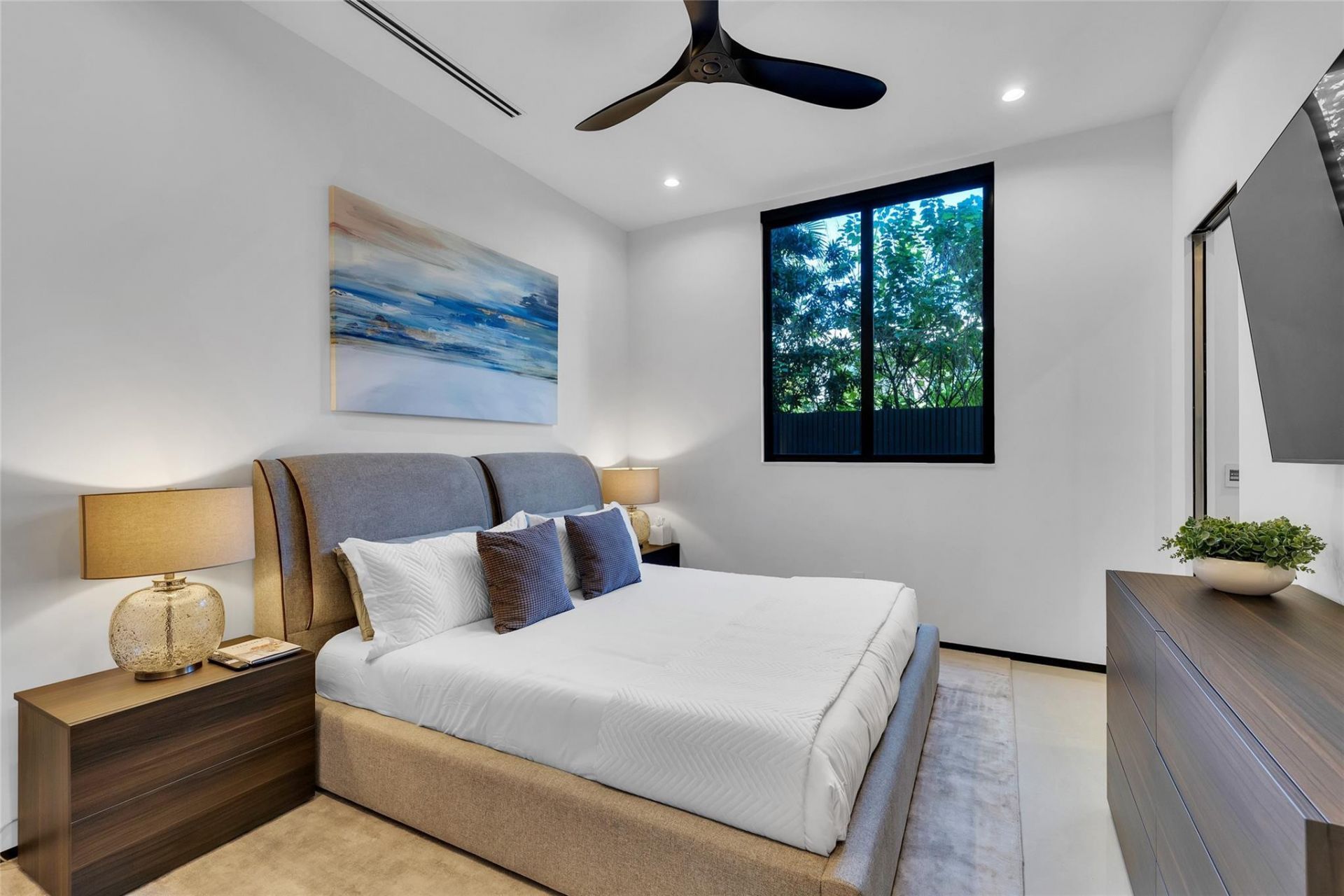 727 NE 17th Way, Fort Lauderdale, FL 33304 Photo