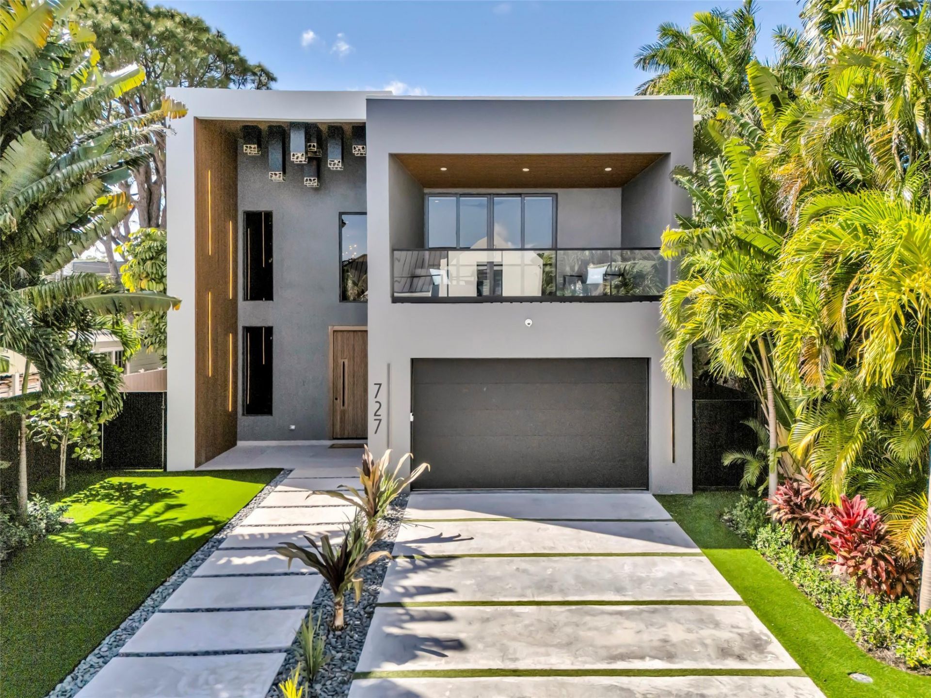 727 NE 17th Way, Fort Lauderdale, FL 33304 Photo