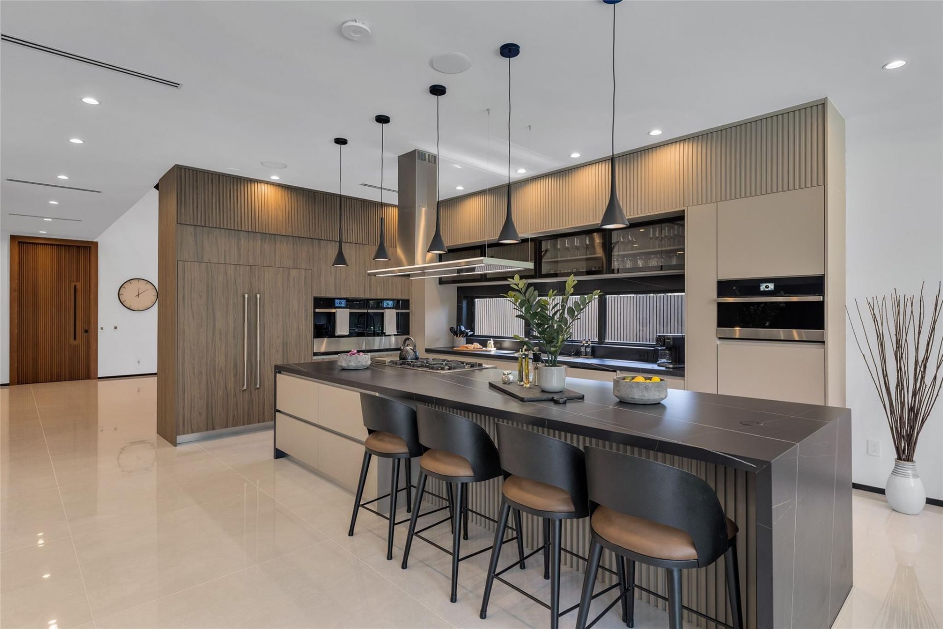 727 NE 17th Way, Fort Lauderdale, FL 33304 Photo