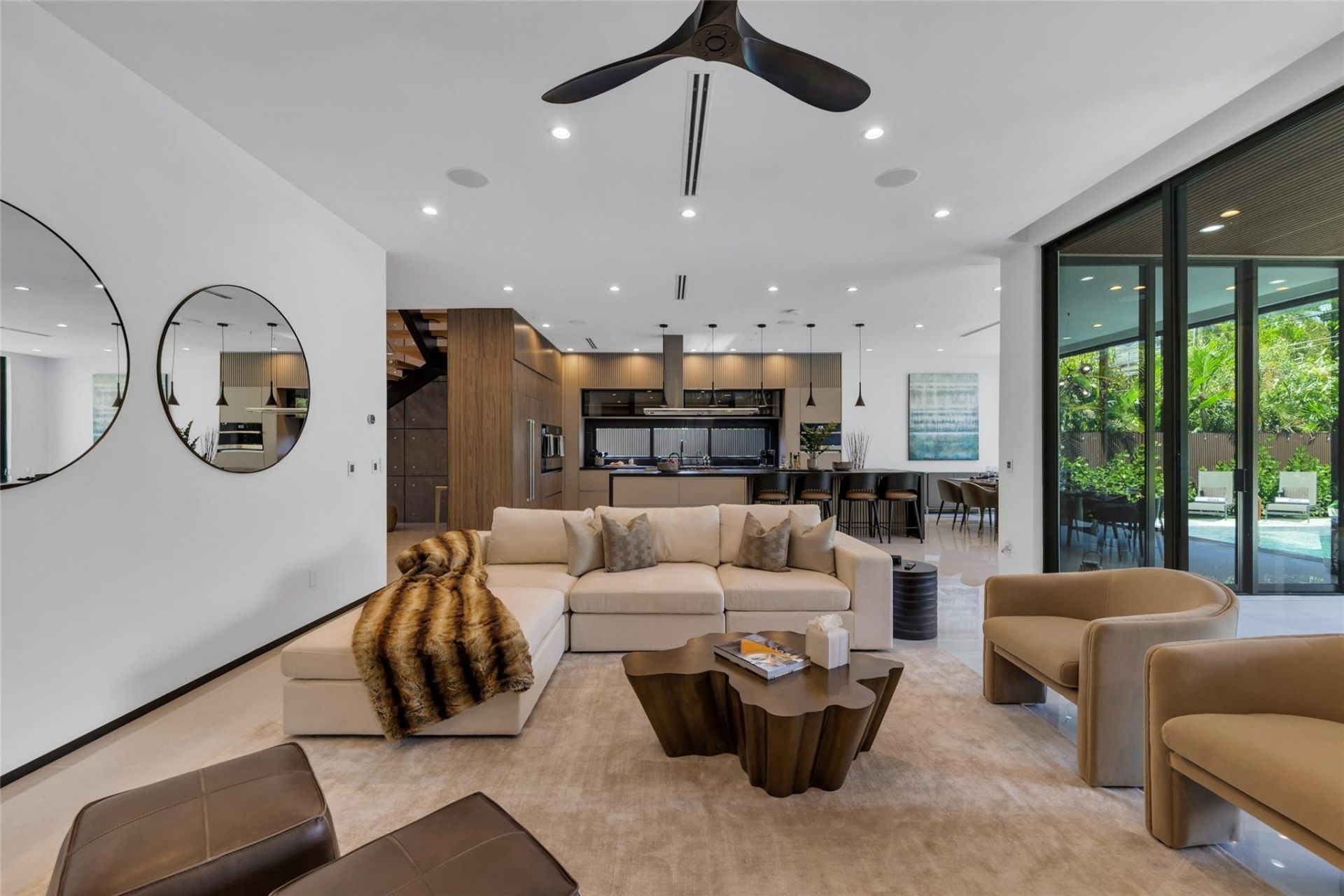 727 NE 17th Way, Fort Lauderdale, FL 33304 Photo