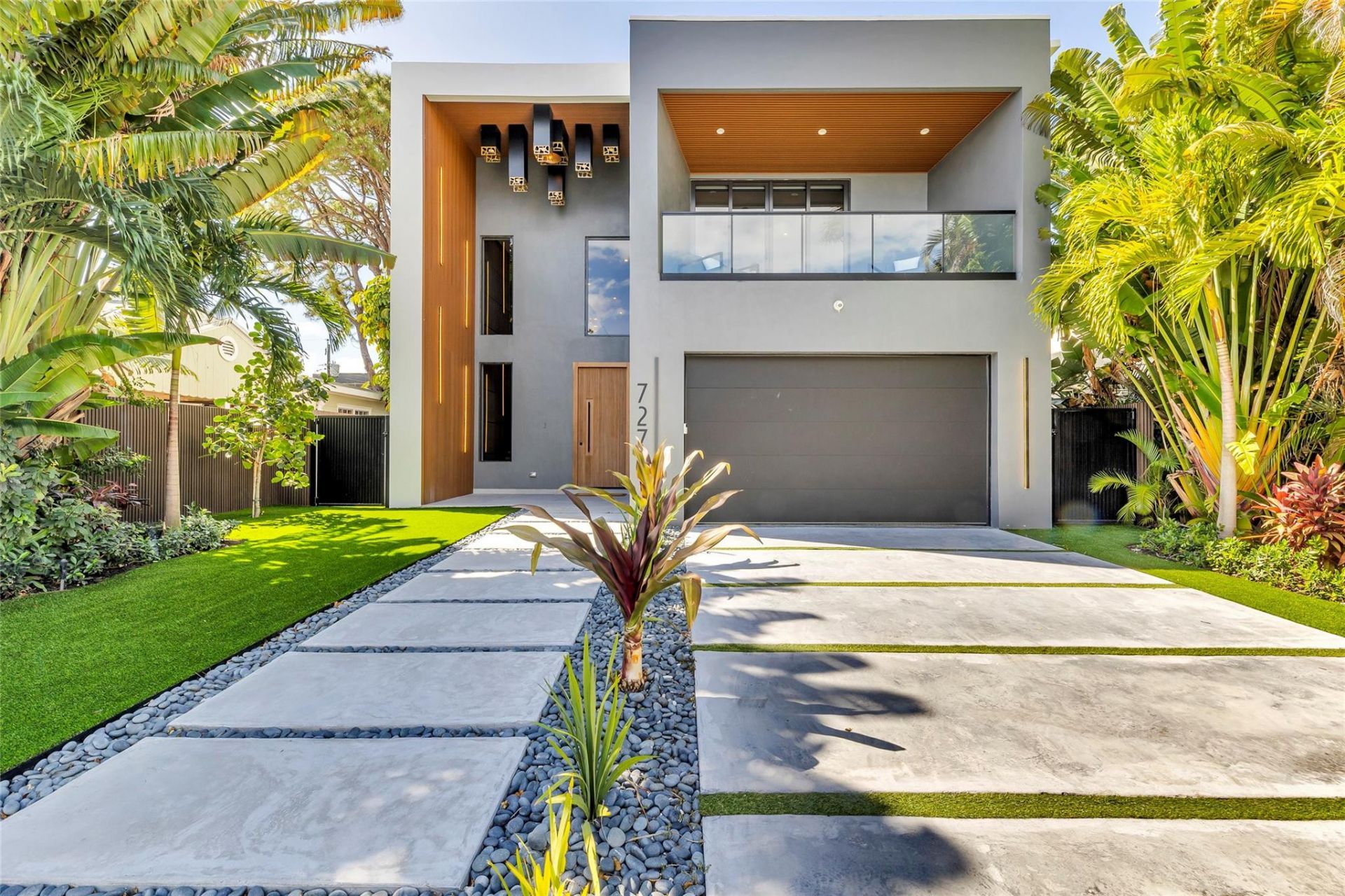 727 NE 17th Way, Fort Lauderdale, FL 33304 Photo