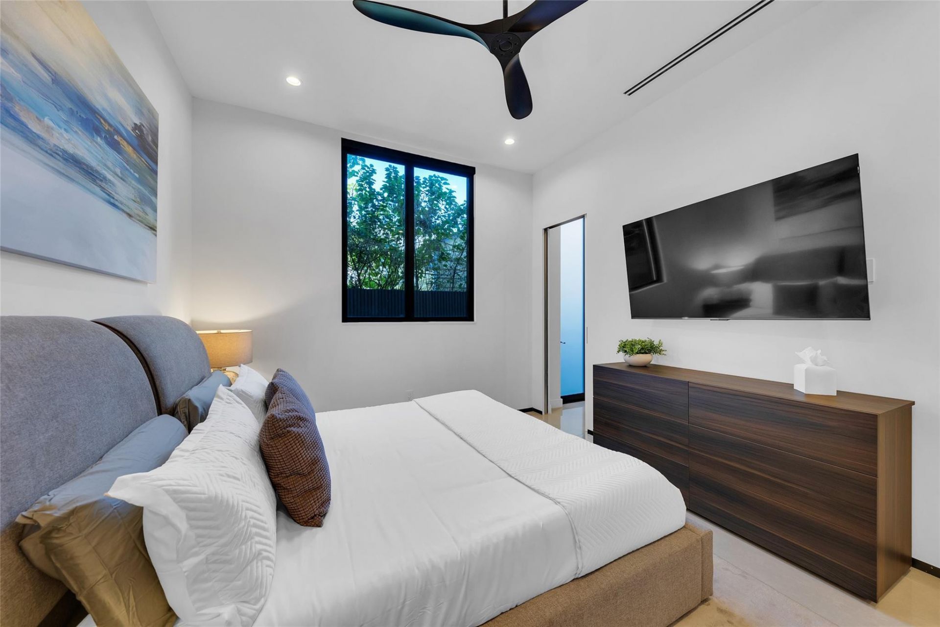 727 NE 17th Way, Fort Lauderdale, FL 33304 Photo