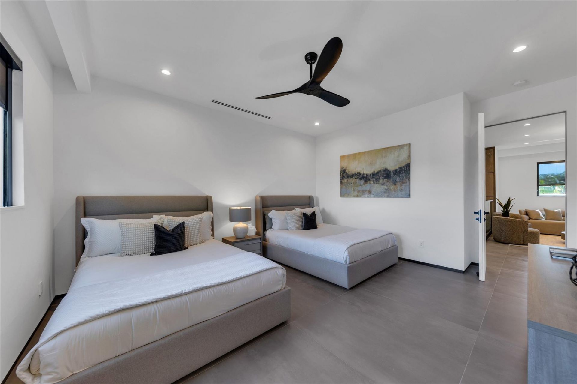 727 NE 17th Way, Fort Lauderdale, FL 33304 Photo