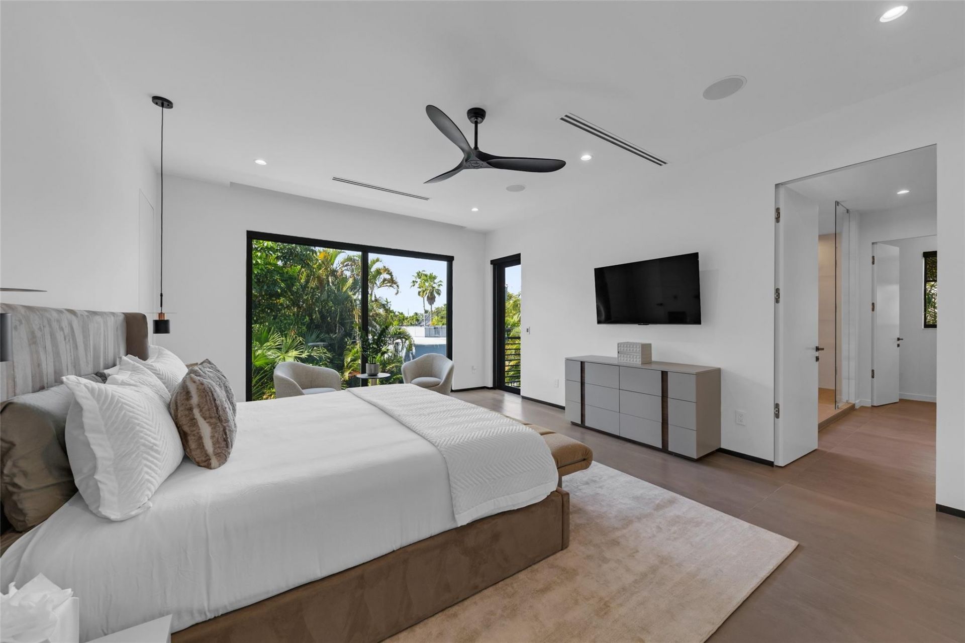 727 NE 17th Way, Fort Lauderdale, FL 33304 Photo