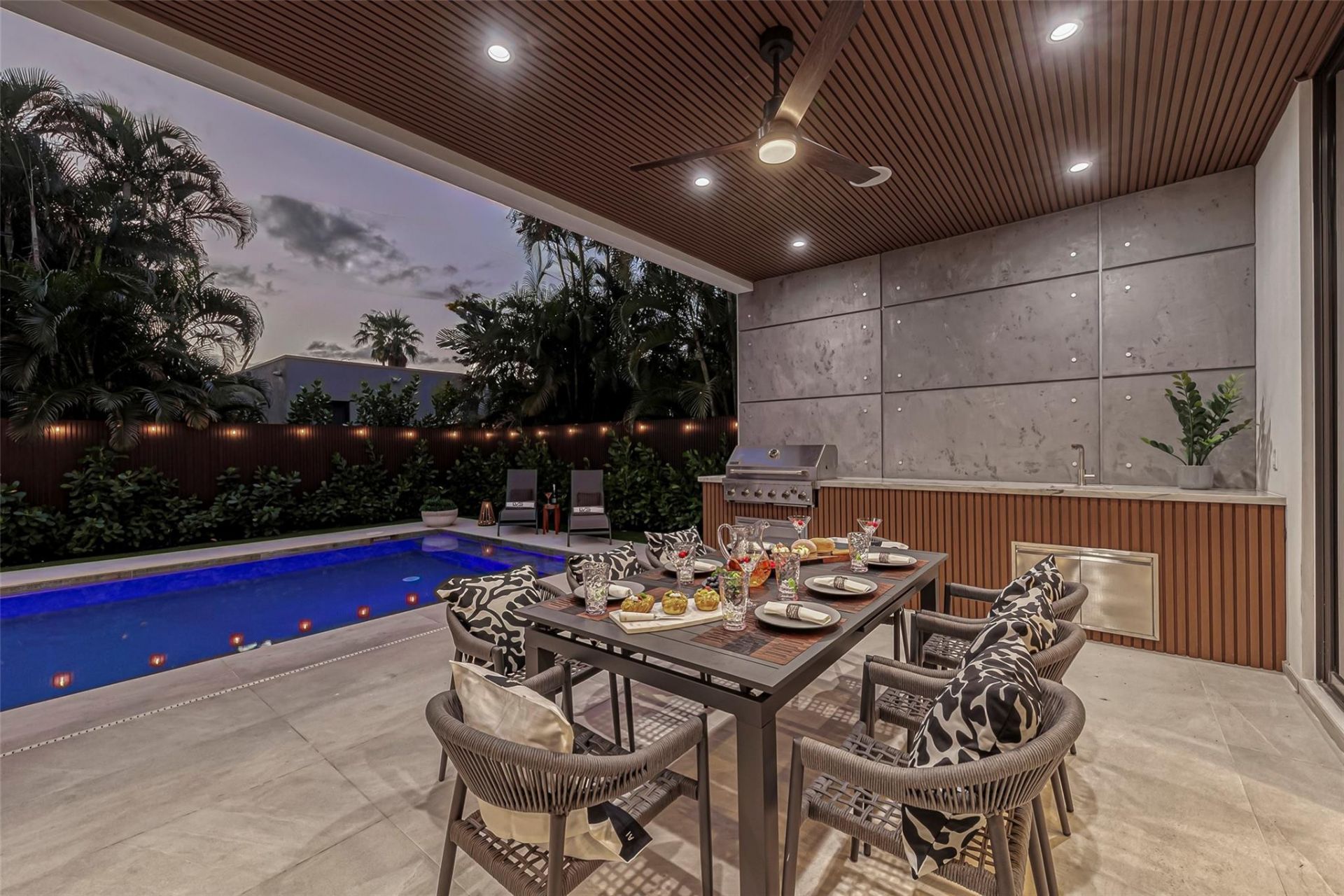 727 NE 17th Way, Fort Lauderdale, FL 33304 Photo