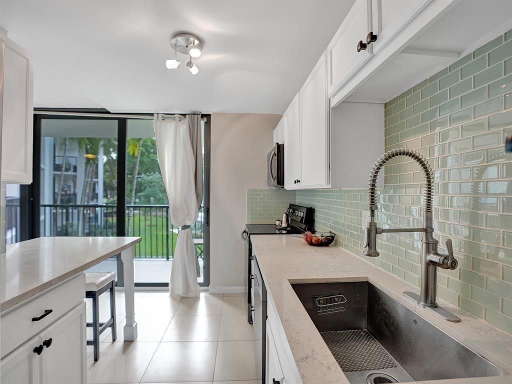 1301 River Reach Drive, Unit 201, Fort Lauderdale, FL 33315 Photo