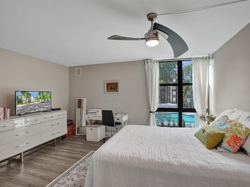 1301 River Reach Drive, Unit 201, Fort Lauderdale, FL 33315 Photo