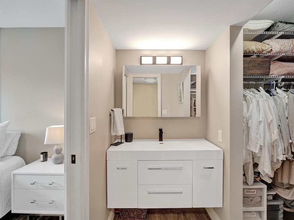 1301 River Reach Drive, Unit 201, Fort Lauderdale, FL 33315 Photo