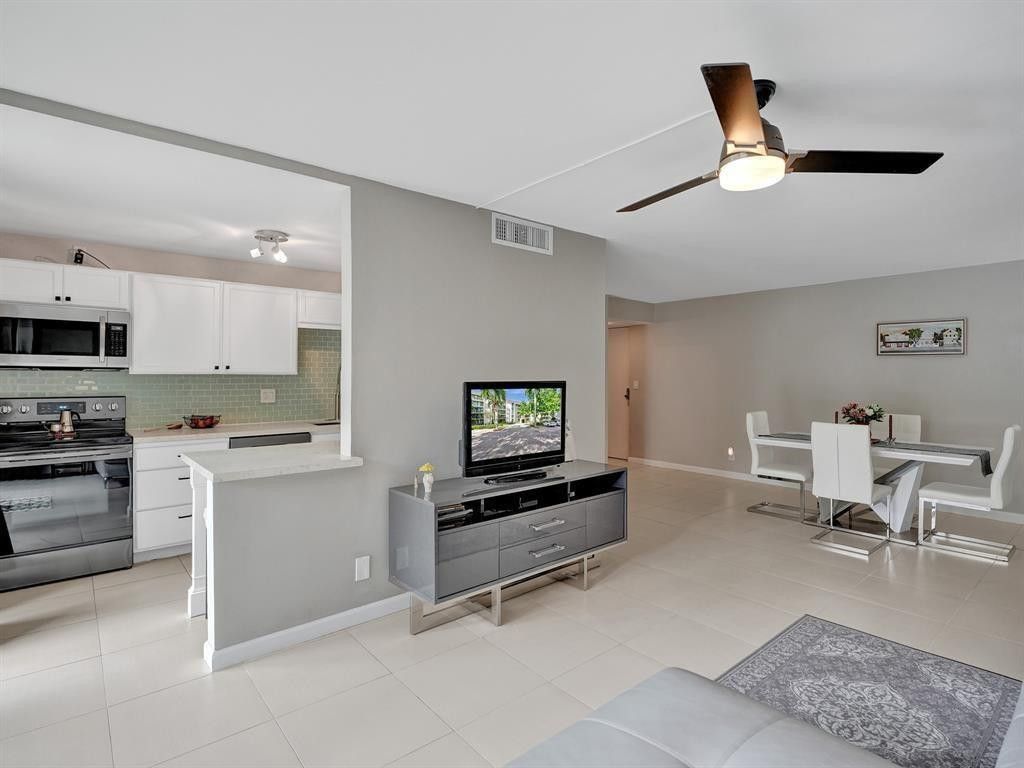 1301 River Reach Drive, Unit 201, Fort Lauderdale, FL 33315 Photo