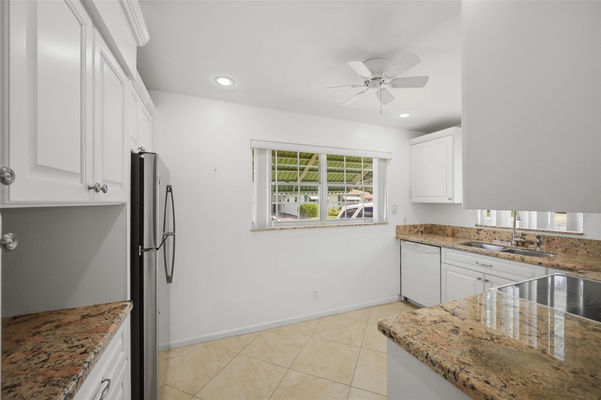 602 Hummingbird Ln, Unit 602, Delray Beach, FL 33445 Photo