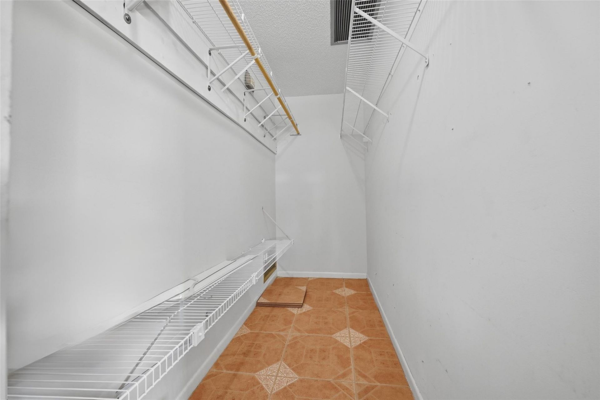 602 Hummingbird Ln, Unit 602, Delray Beach, FL 33445 Photo