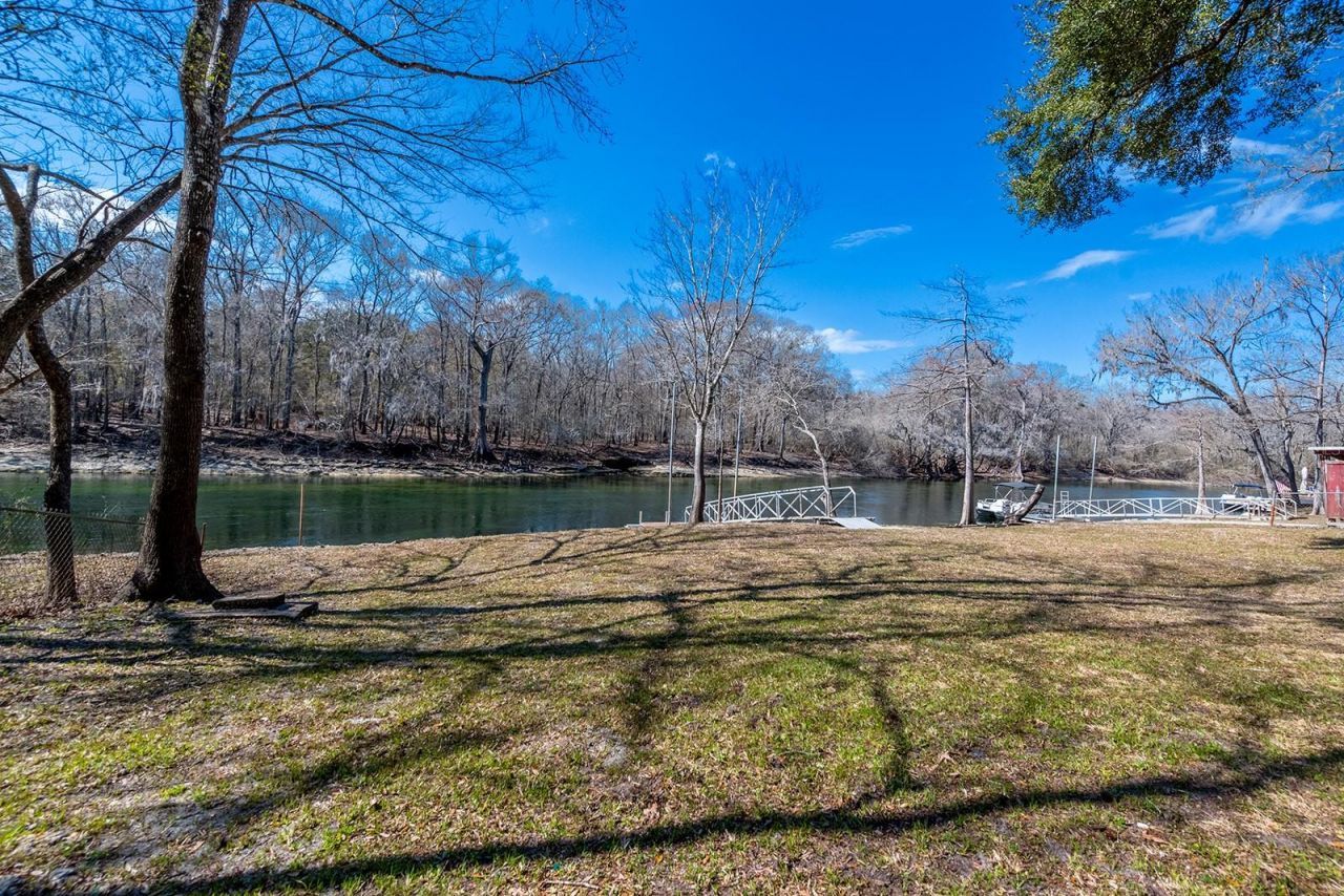 498 SW Manatee Terrace , Fort White, FL 32038 Photo