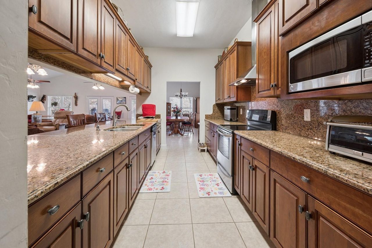 498 SW Manatee Terrace, Fort White, FL 32038 Photo