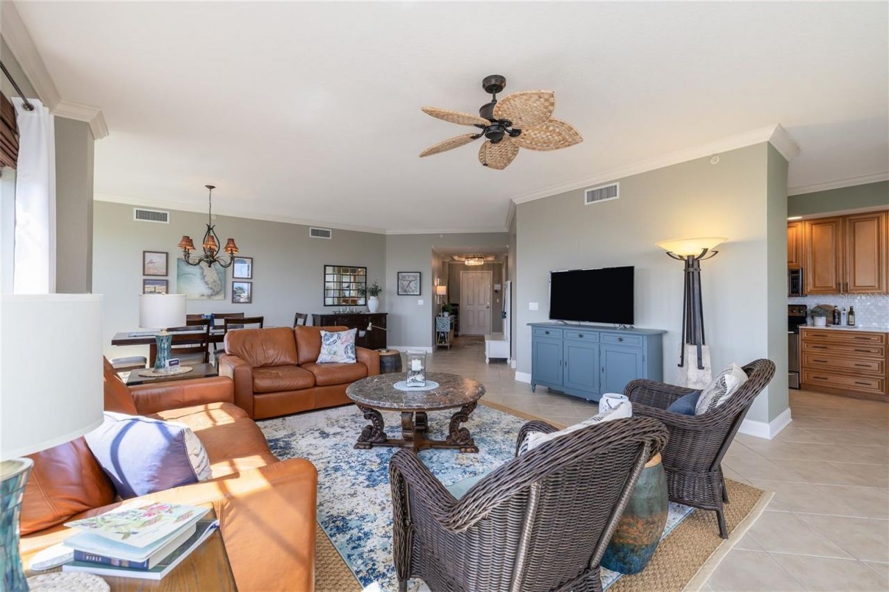 250 Minorca Beach Way, Unit 406, New Smyrna Beach, FL 32169 Photo