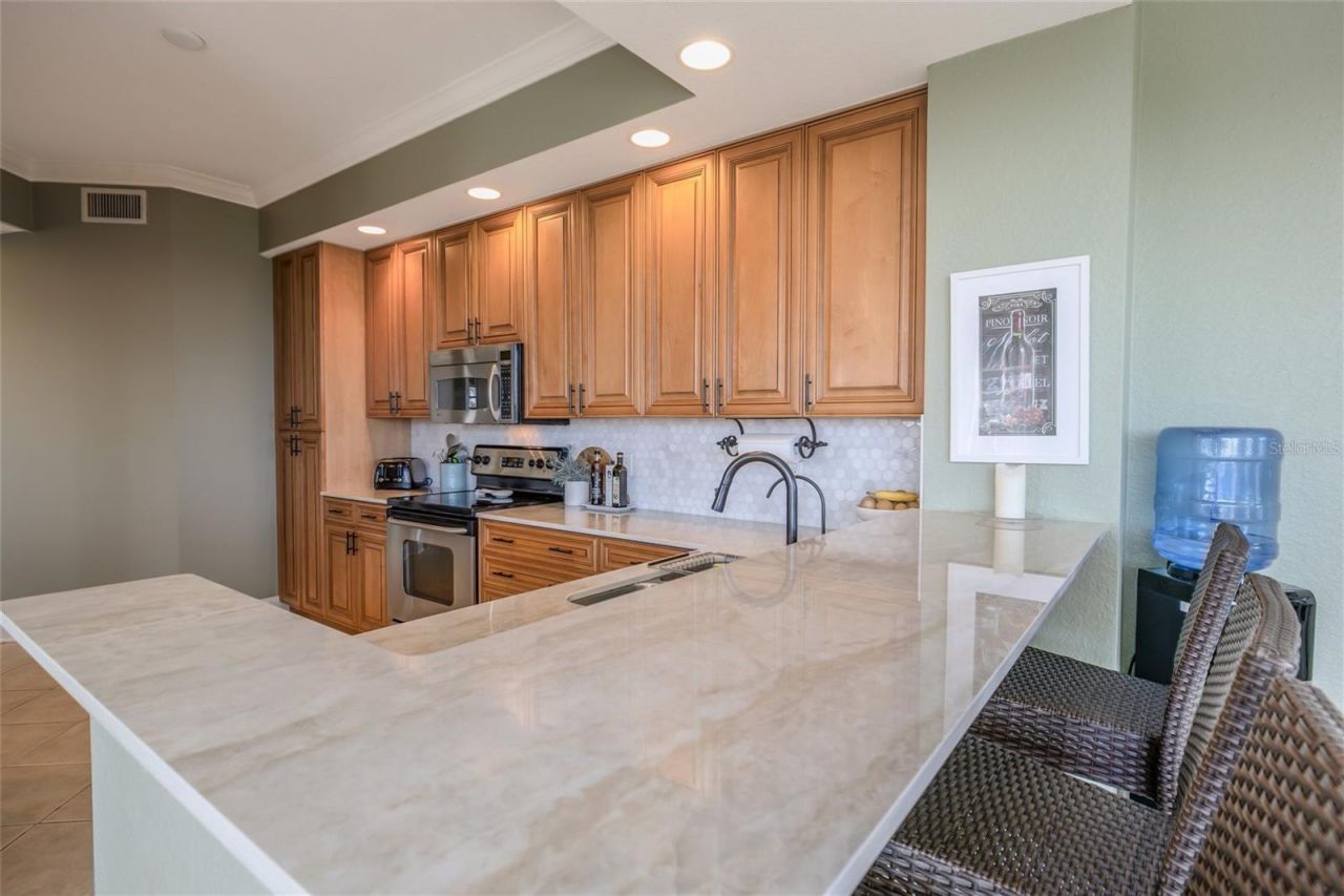 250 Minorca Beach Way, Unit 406, New Smyrna Beach, FL 32169 Photo