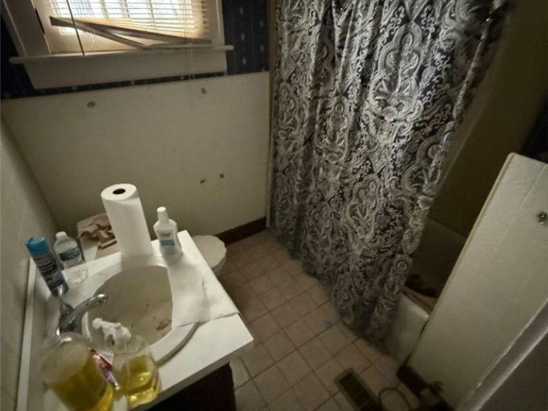 325 Beechwood Drive , Akron, OH 44320 Photo 13