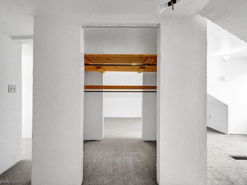 1099 Prospect Street , Barberton, OH 44203 Photo 16