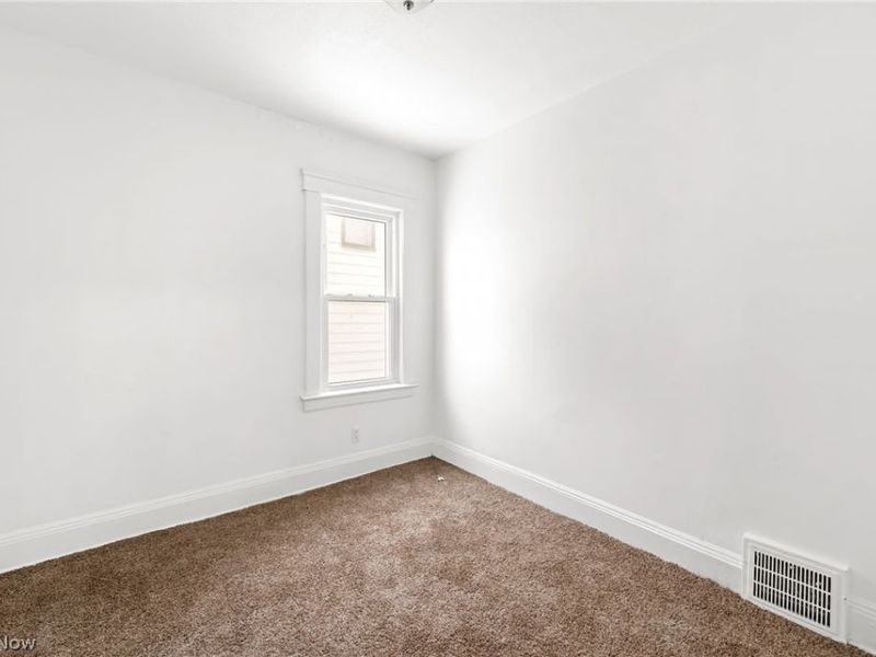 3978 E 55th Street, Newburgh Heights, OH 44105 Photo 14