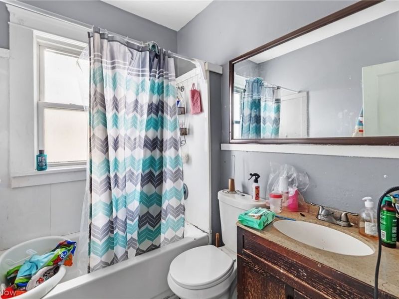 3978 E 55th Street, Newburgh Heights, OH 44105 Photo 19