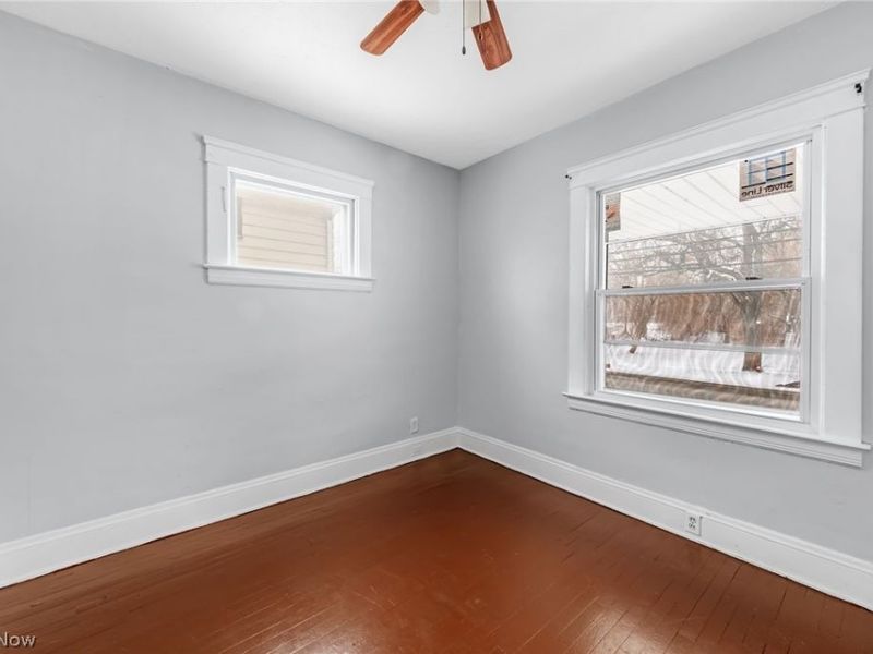 3978 E 55th Street, Newburgh Heights, OH 44105 Photo 4