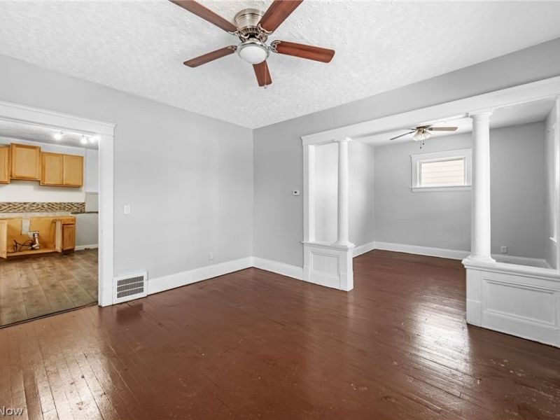 3978 E 55th Street, Newburgh Heights, OH 44105 Photo 9