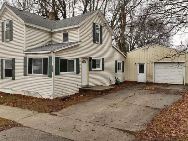 233 Wright Avenue E, Shepherd, MI 48883