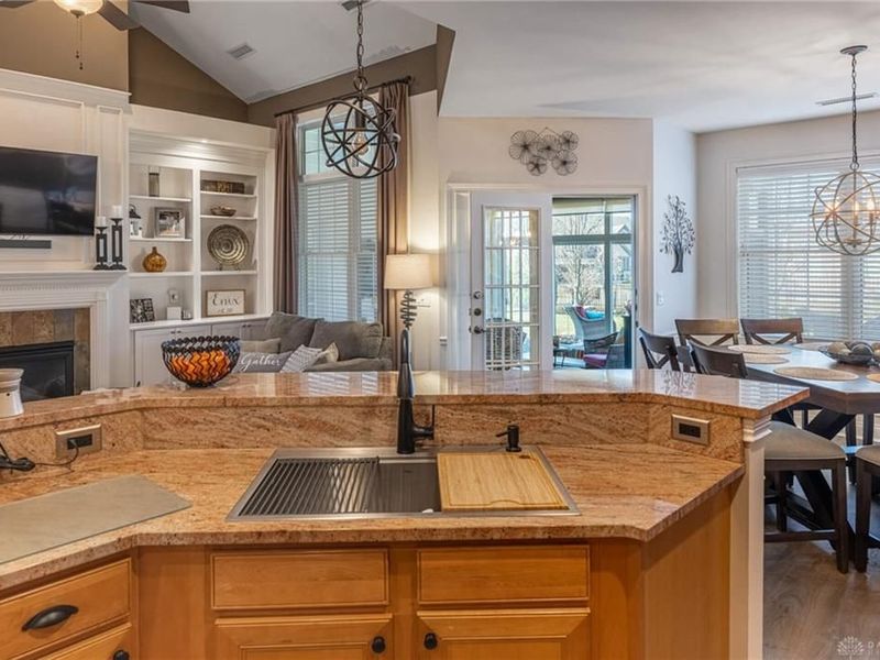 135 Winding Creek Drive, Springboro, OH 45066 Photo 16