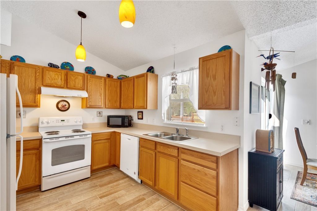 8715 105th Court, Vero Beach, FL 32967 Photo