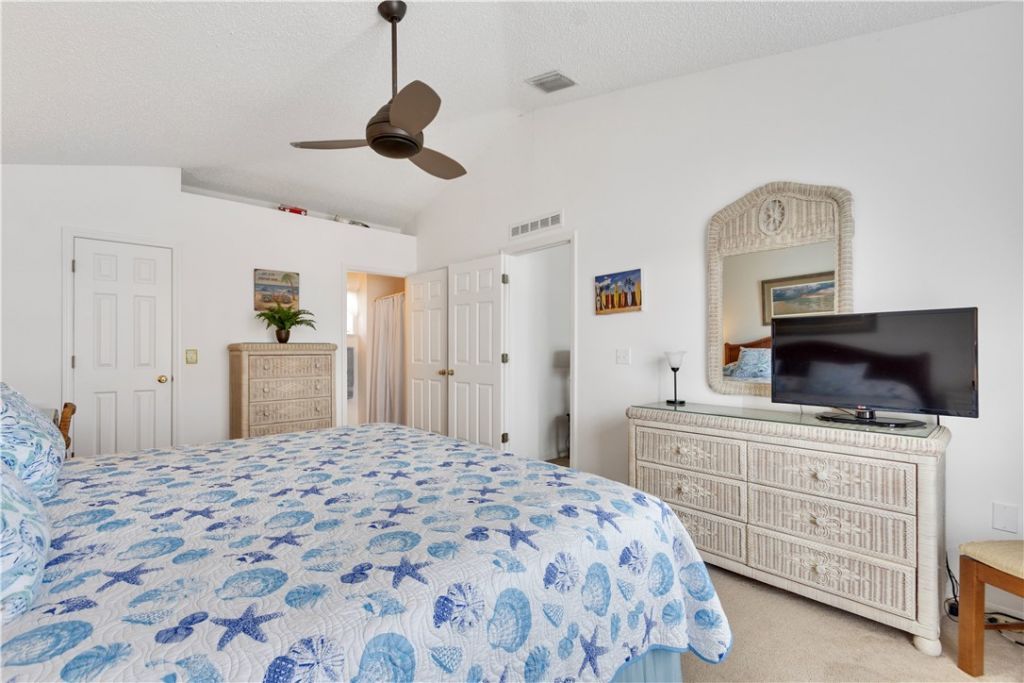 8715 105th Court, Vero Beach, FL 32967 Photo