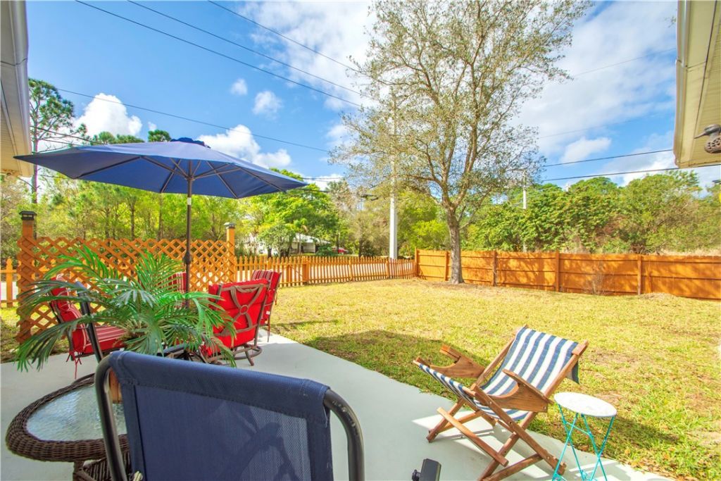 8715 105th Court, Vero Beach, FL 32967 Photo