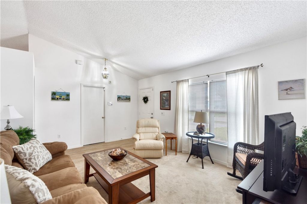 8715 105th Court, Vero Beach, FL 32967 Photo