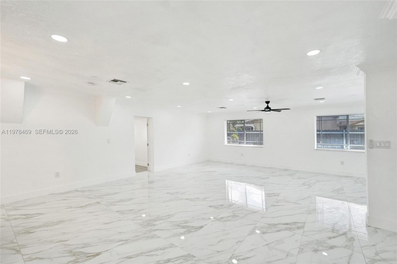 4861 NW 5th St, Plantation, FL 33317 Photo