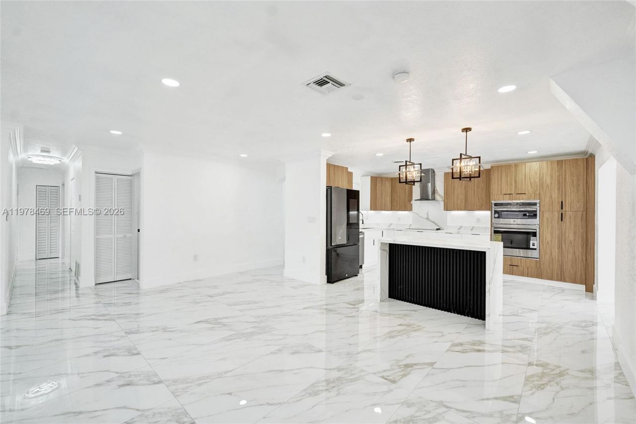 4861 NW 5th St, Plantation, FL 33317 Photo