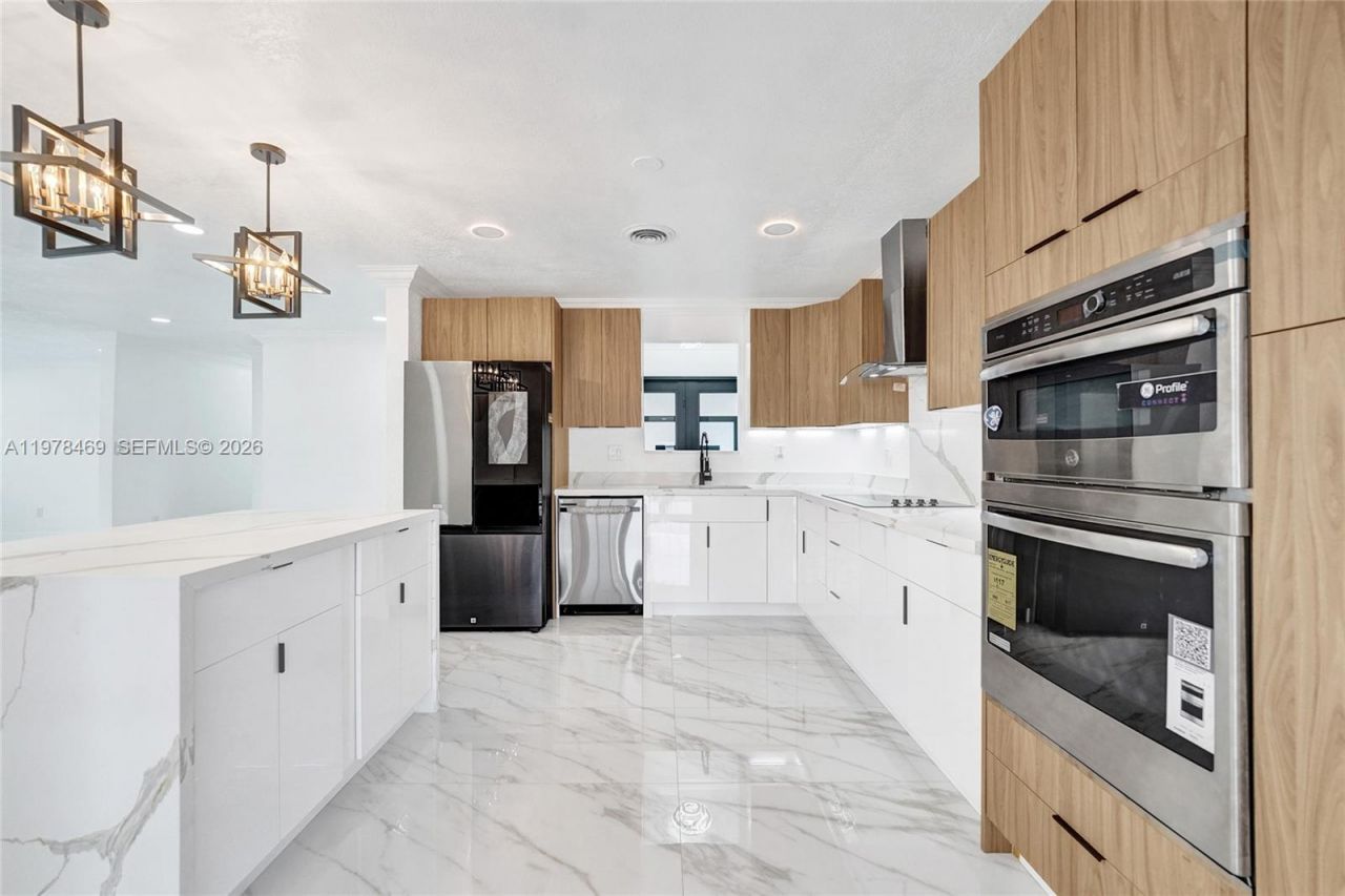 4861 NW 5th St, Plantation, FL 33317 Photo