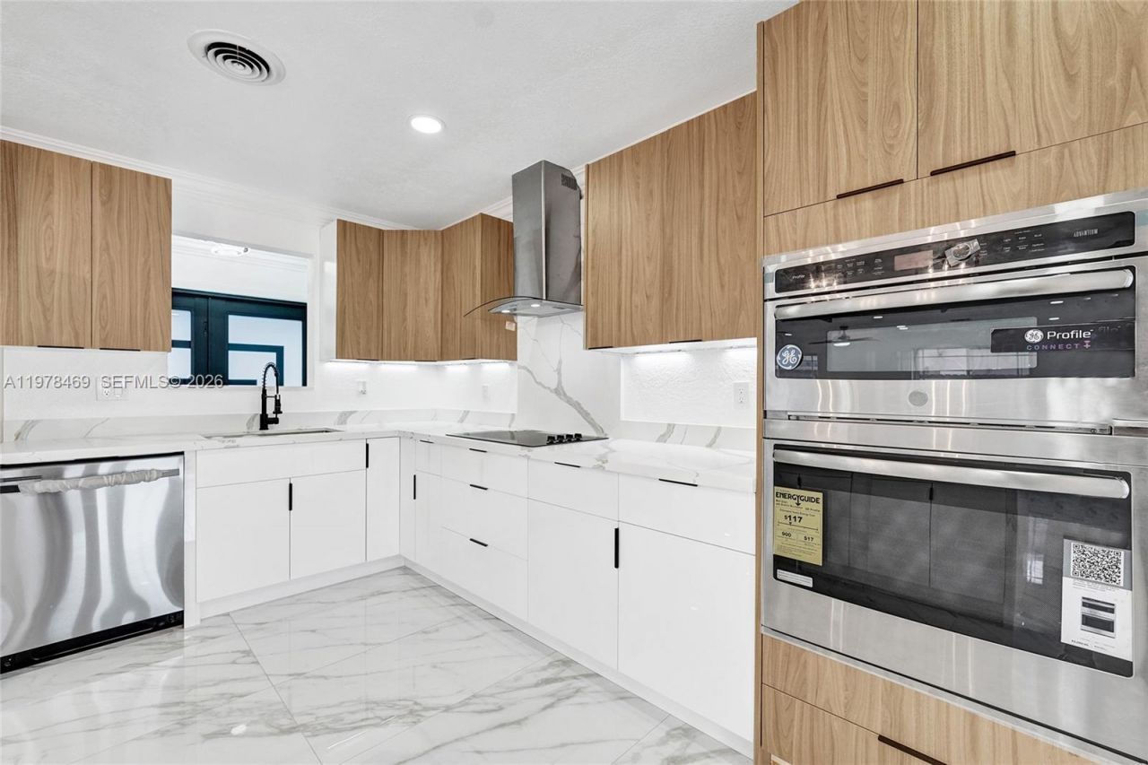 4861 NW 5th St, Plantation, FL 33317 Photo