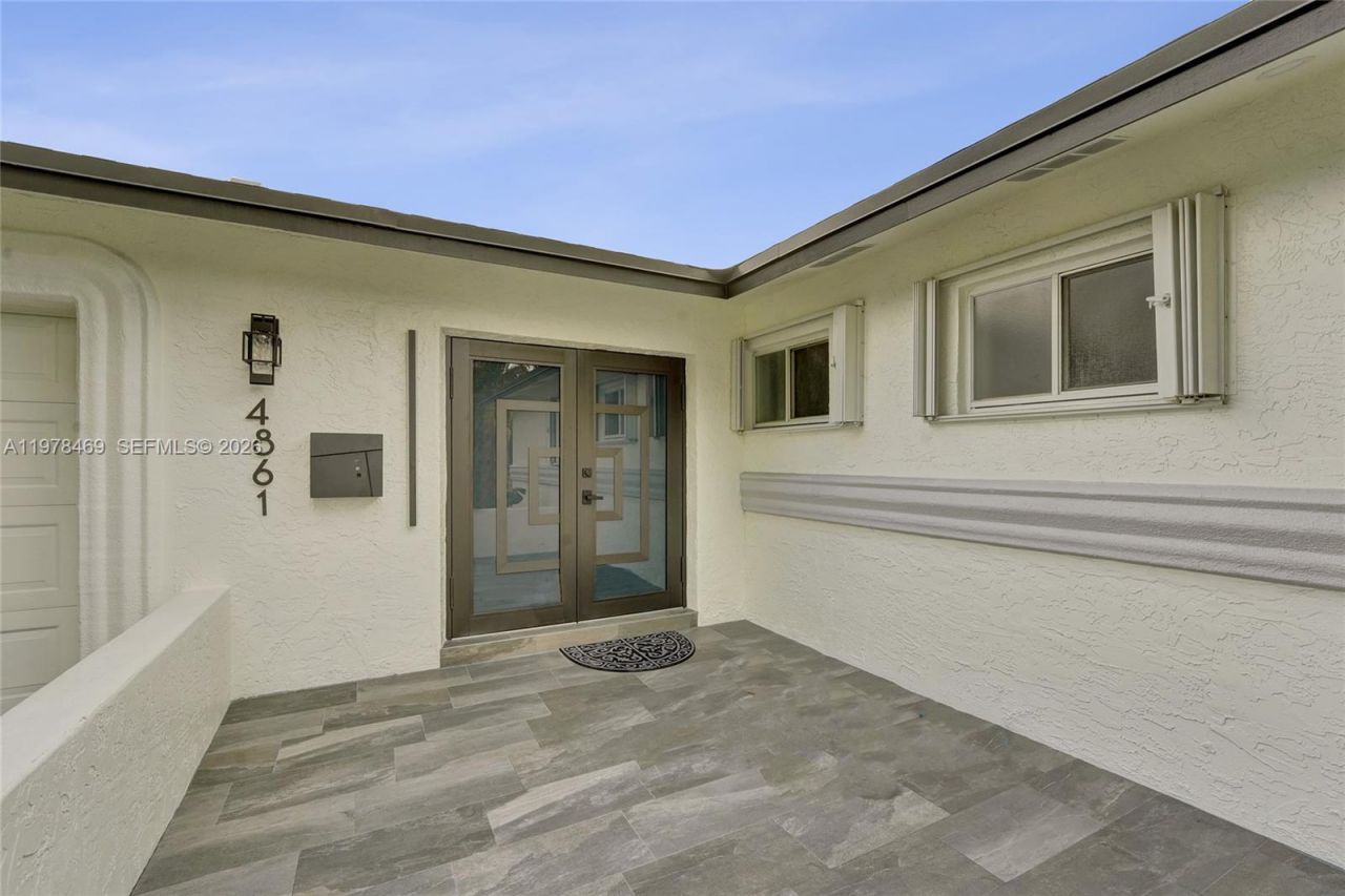 4861 NW 5th St, Plantation, FL 33317 Photo