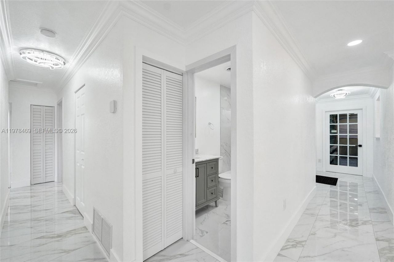 4861 NW 5th St, Plantation, FL 33317 Photo