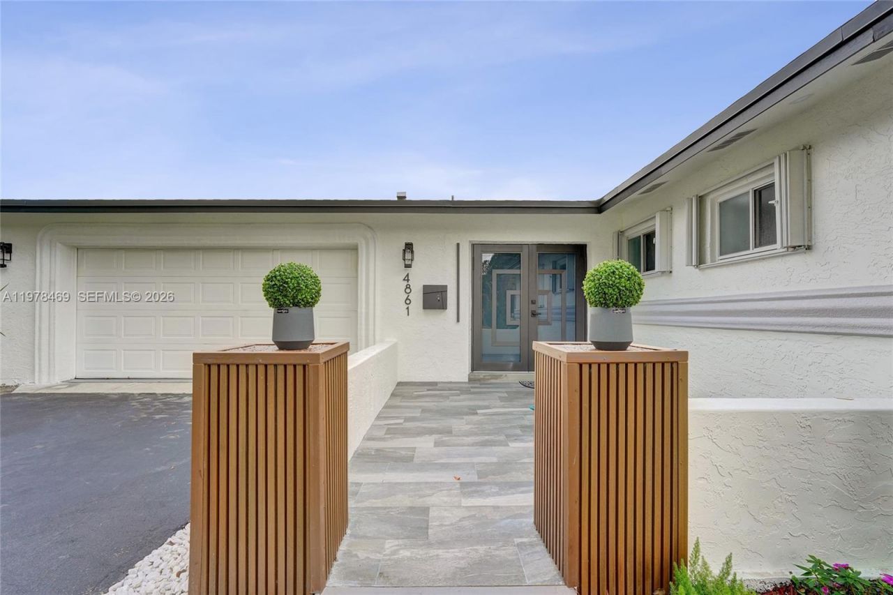 4861 NW 5th St, Plantation, FL 33317 Photo