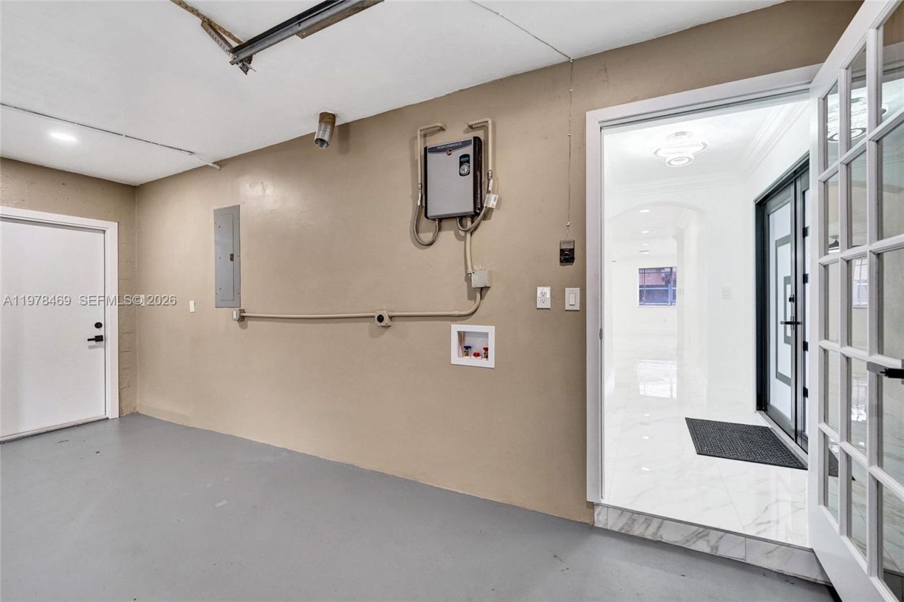 4861 NW 5th St, Plantation, FL 33317 Photo