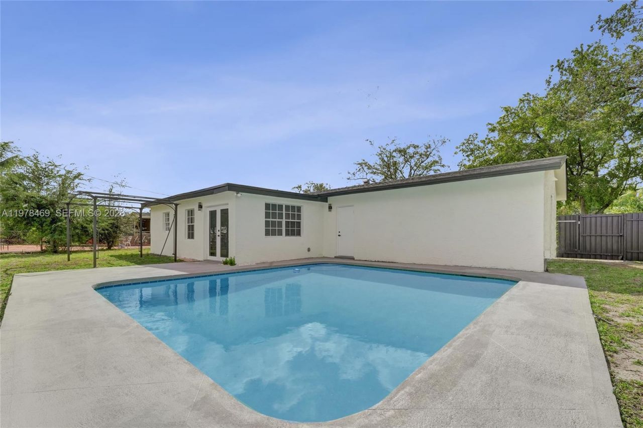 4861 NW 5th St, Plantation, FL 33317 Photo