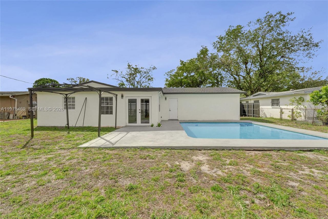 4861 NW 5th St, Plantation, FL 33317 Photo