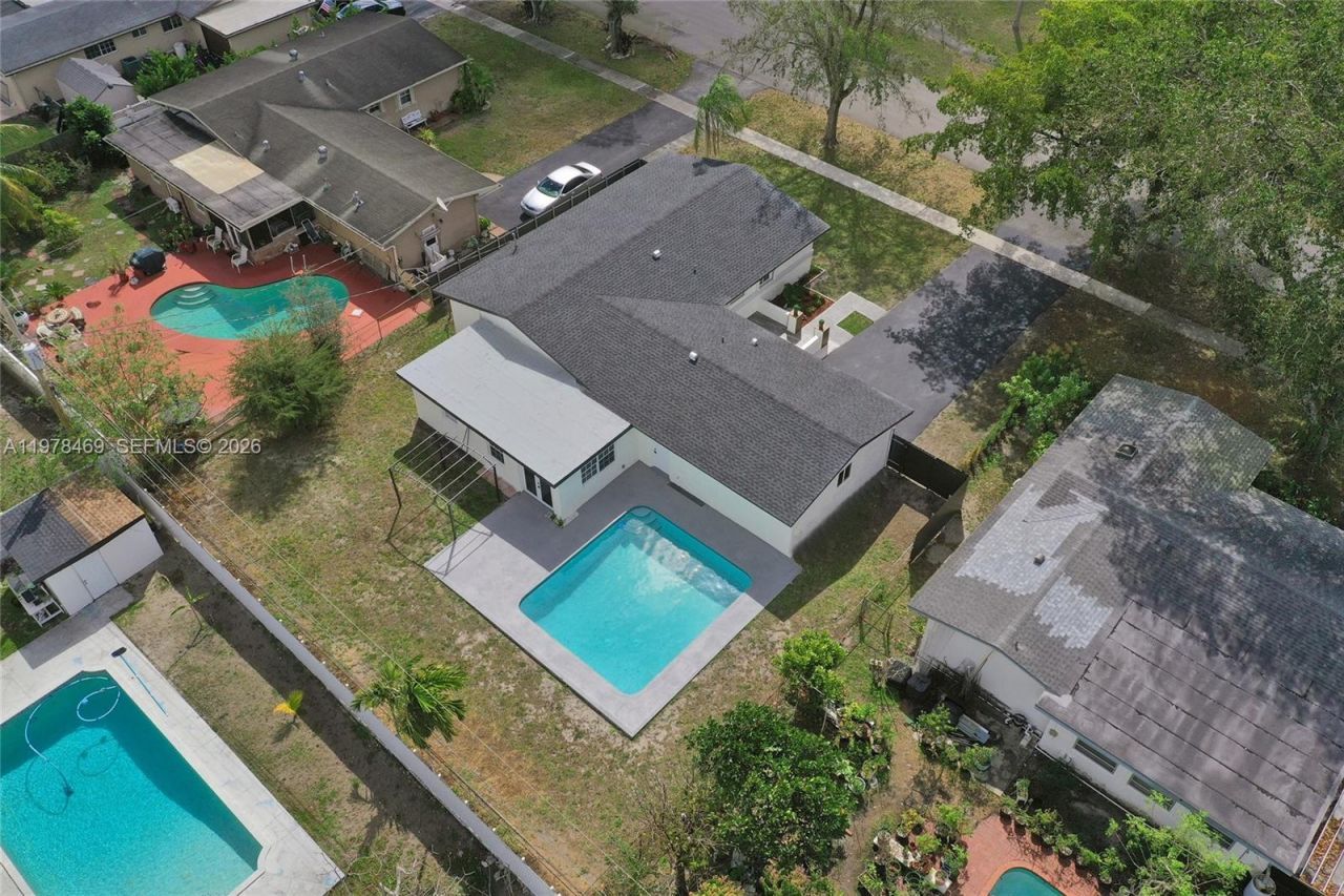 4861 NW 5th St, Plantation, FL 33317 Photo