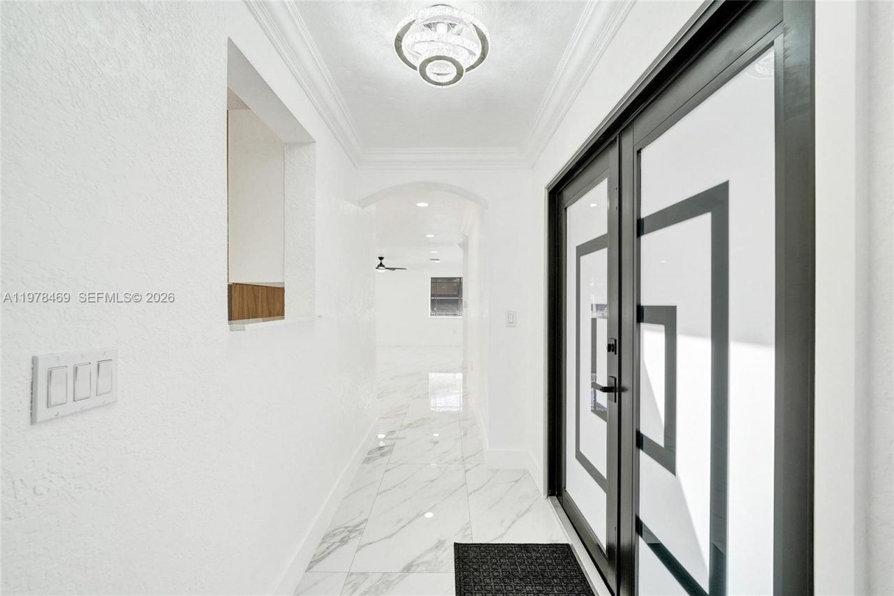 4861 NW 5th St, Plantation, FL 33317 Photo