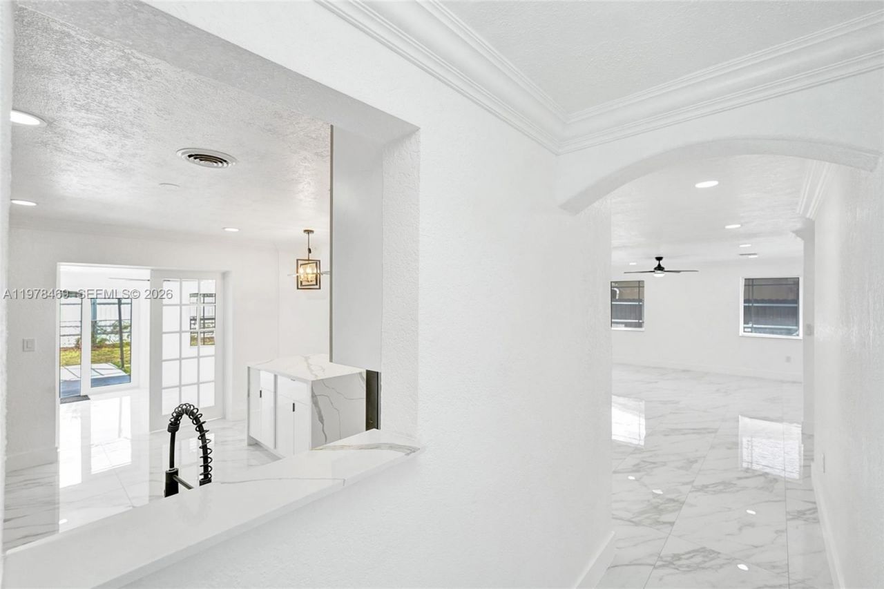 4861 NW 5th St, Plantation, FL 33317 Photo