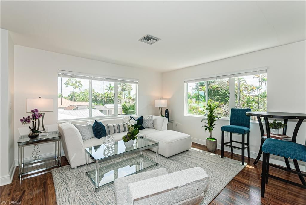 1060 Cooper Dr, Naples, FL 34103 Photo