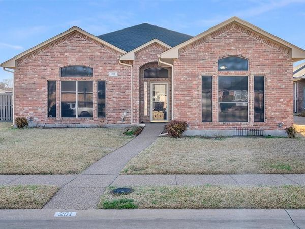 201 Bluebonnet Lane , Waxahachie, TX 75165