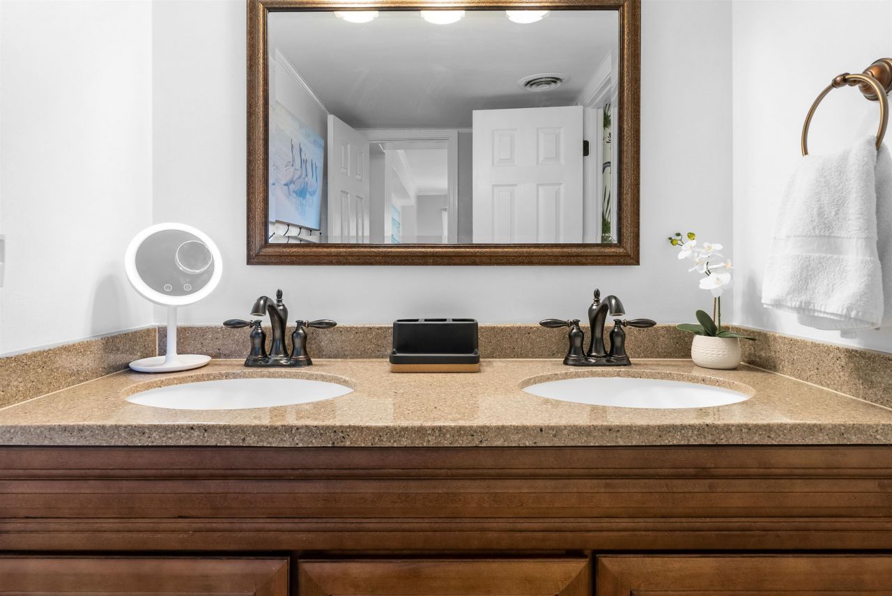 2500 N Ocean Blvd. Photo 15