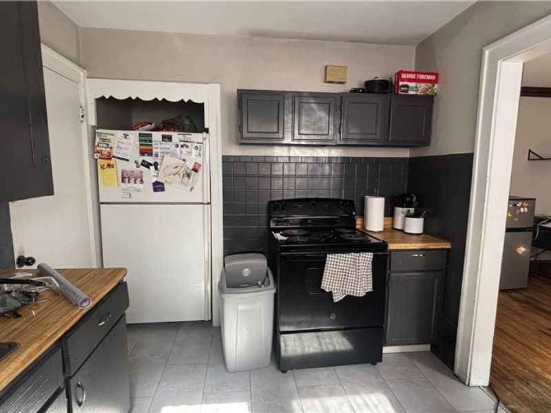 3234 W 110th Street , Cleveland, OH 44111 Photo 23