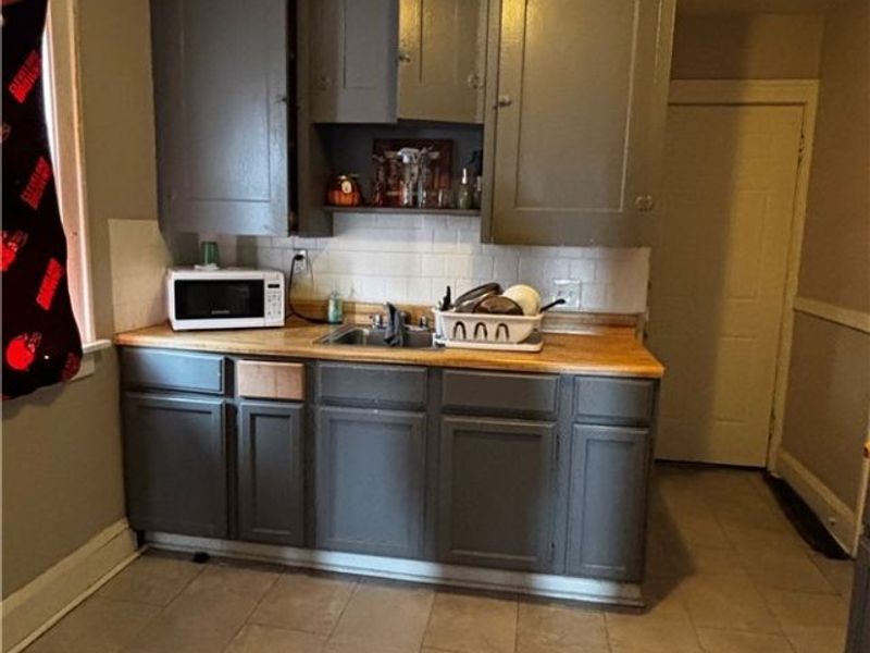 3234 W 110th Street , Cleveland, OH 44111 Photo 26